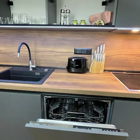 Apartmán тони апартмент