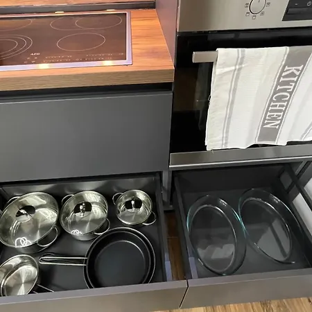 тони апартмент Apartament Burgas